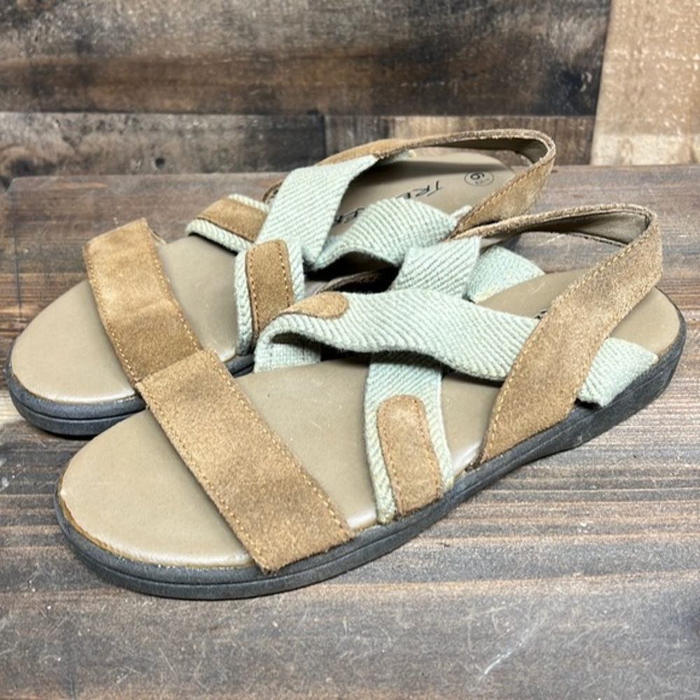 EURO‎ TREKKERS Women's US Size 6.5 Strappy Suede Flat Sandals